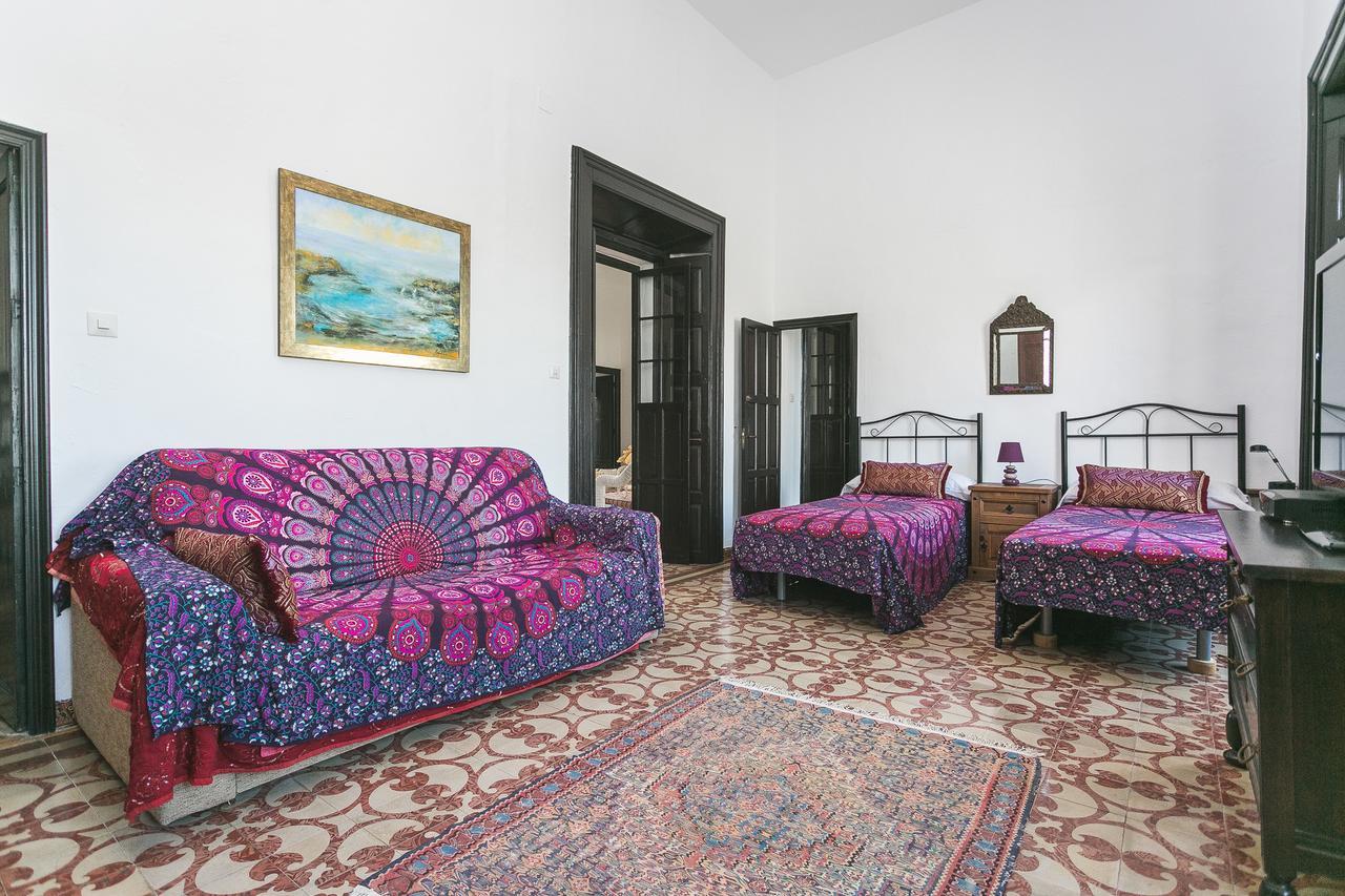 La Duquesa Guest House Tarifa Bagian luar foto
